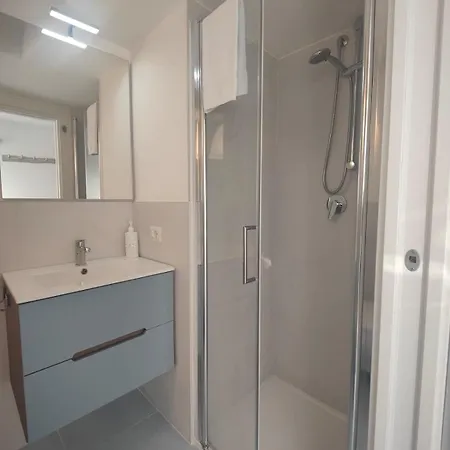 Aura Exclusive Fronte Mare Apartment